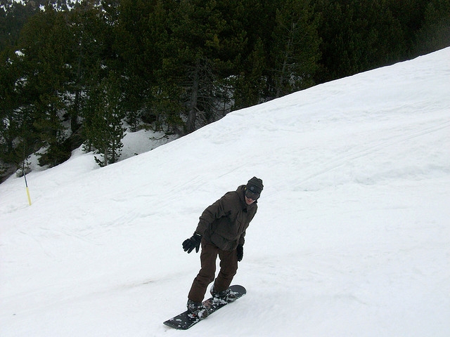 snowboard en grand valira descendiendo